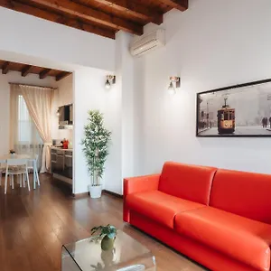 Charming Brera - Madonnina Apartamento Milán