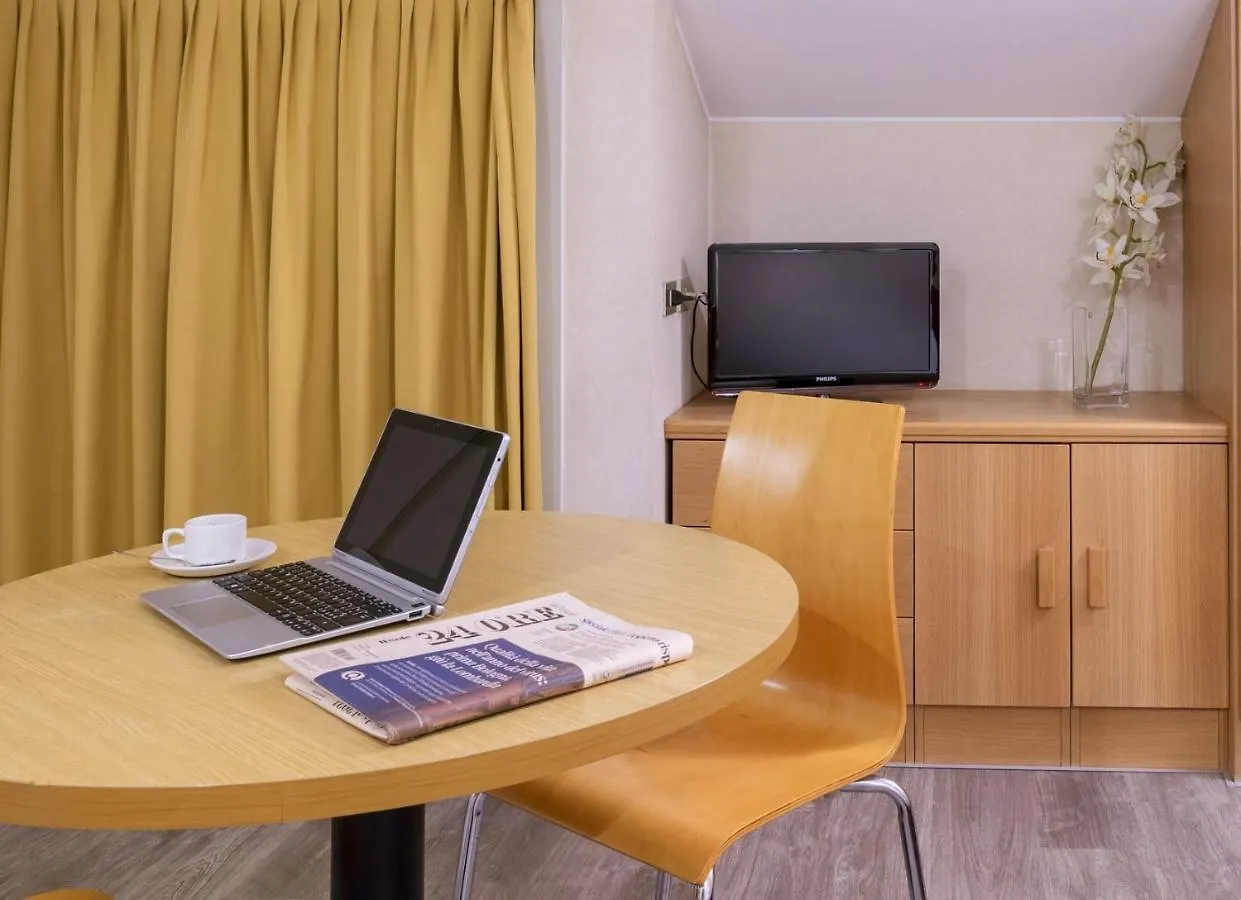 *** Apart Otel Residence Portello Milano İtalya